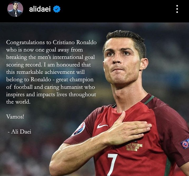 zall_ksAwudD's tweet photo. Vamos
@selecaoportugal 
@PRMI_indo 
#ksAwudD https://t.co/HeBer1FOCO