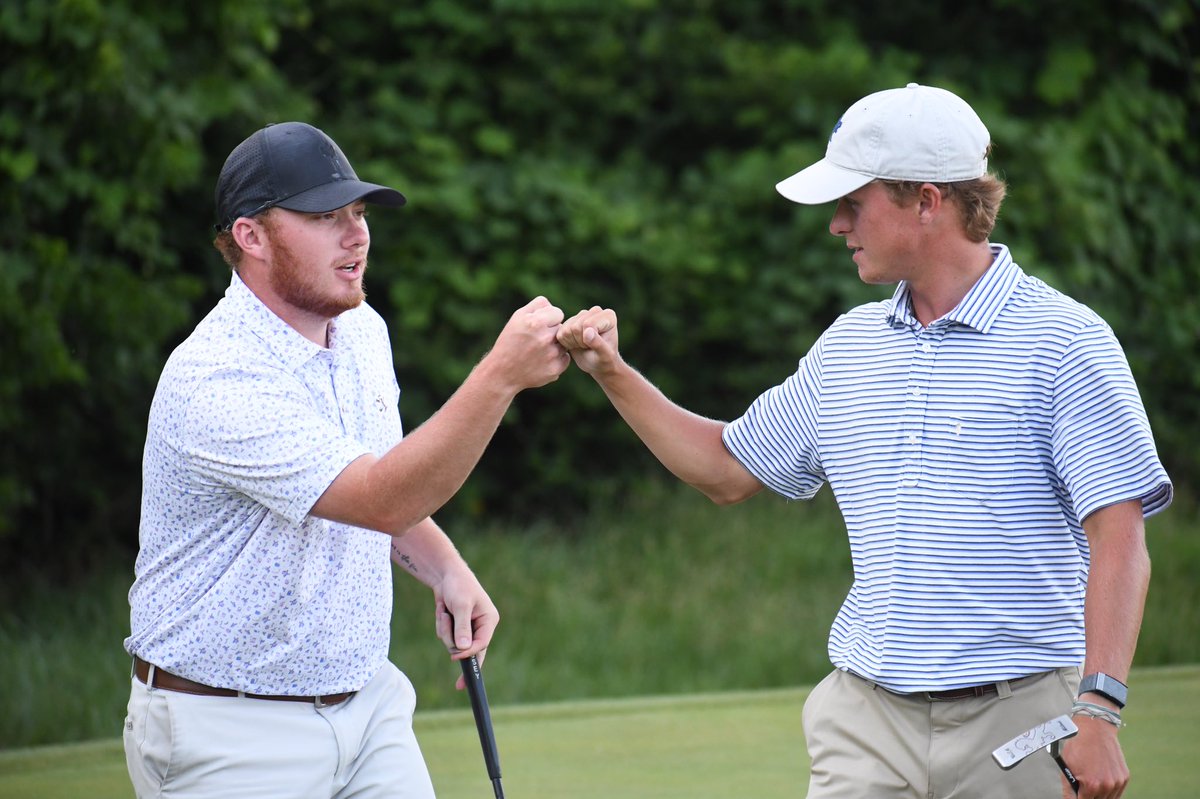 🎟1️⃣6️⃣

2019 #TnFourBall champs <a href="/WillBrooks9/">Will Brooks</a> and <a href="/JackcUselton/">Jack Uselton</a> are poppin 🤜🏽🤛🏽

📲 golfgenius.com/pages/2805045