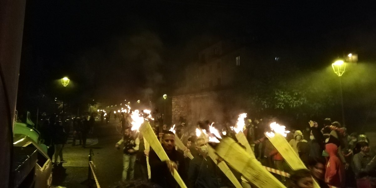 PorteEstop's tweet photo. Enguany hem pogut tornar a tenir #falles a #Vilaller #Valldebarravés #AltaRibagorça #puntopirineos #fallespirineus #FallesVilaller #patrimoniinmaterial #Pirineus #Pirineos #Pyrénées. https://t.co/cpxSRAlsMY