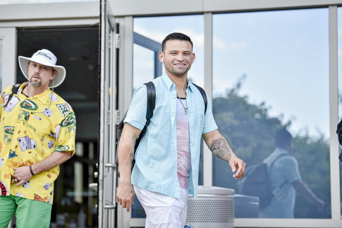 Nationals's tweet photo. The hottest team in @MLB is headed to South Beach.

🦩🌴🏖️⛅️🦈🦩🌴🏖️⛅️🦈

#NATITUDE https://t.co/1HHZfyxgOc