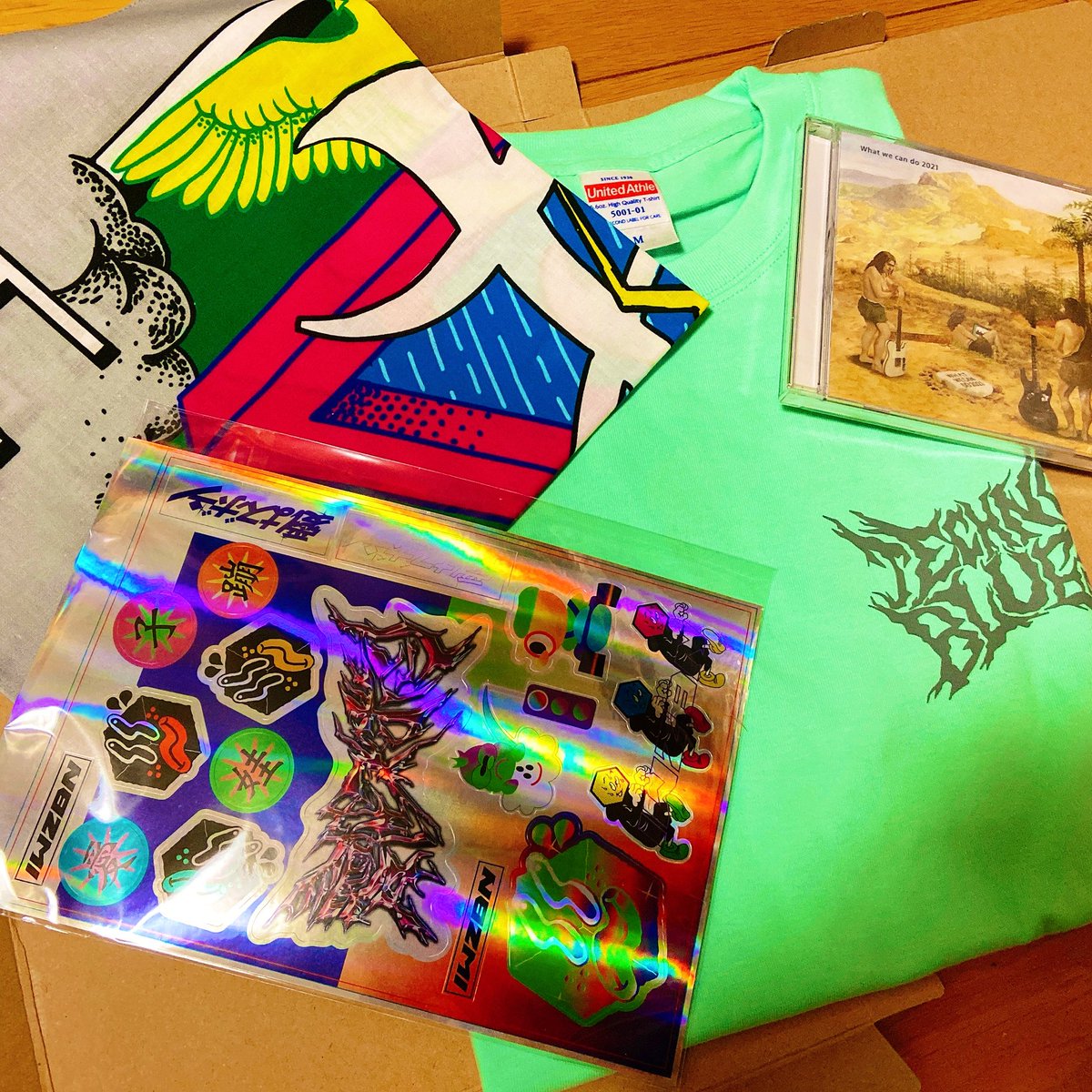 raw_egg3's tweet image. 昨日届いてた！LOVE！
アメ天のバンダナもやっとゲット！
Tシャツまじかわいいです🤤🍞
#愛はズボーン
#TECHNOBLUES