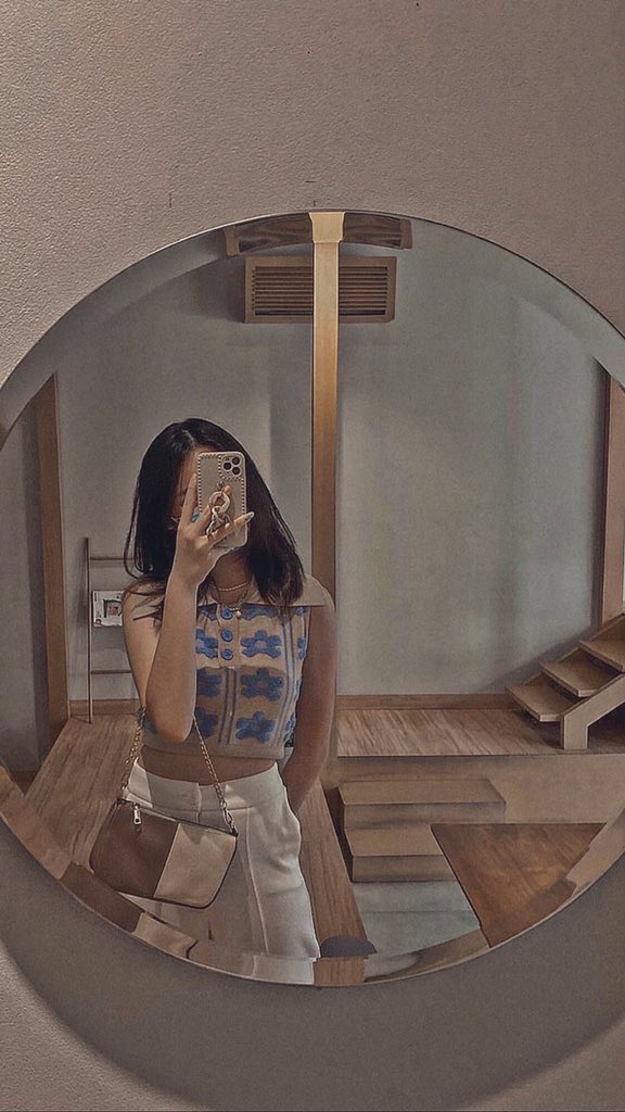 hai , aku baru main rp twitter nih           fambest ? DM ya                                           #roleplayerindonesia #roleplayer #roleplayeraccount