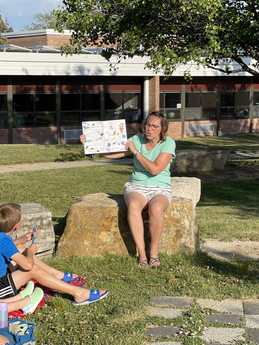 d61reyes's tweet photo. First Books on Blankets of the summer was so fun! Thank you @d61greco @D61Becker @D61Press and Dr. Dwyer for reading tonight! Thanks to @d61porter @d61blessman and Miss Conroy for helping out! See you in July! @D61Lace https://t.co/ogVDGzBOn2