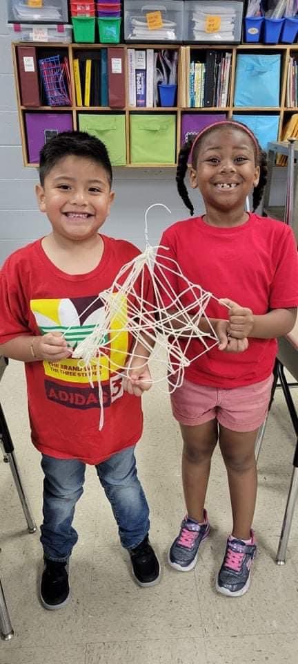 MESMustangsTN's tweet photo. Week 3’s character is Spider-Man—so, what do we do during STEM? We make webs, of course! #SumnerAchieves #SummerScholars @co_sumner @skinner_frankie https://t.co/DRS2hXweCX
