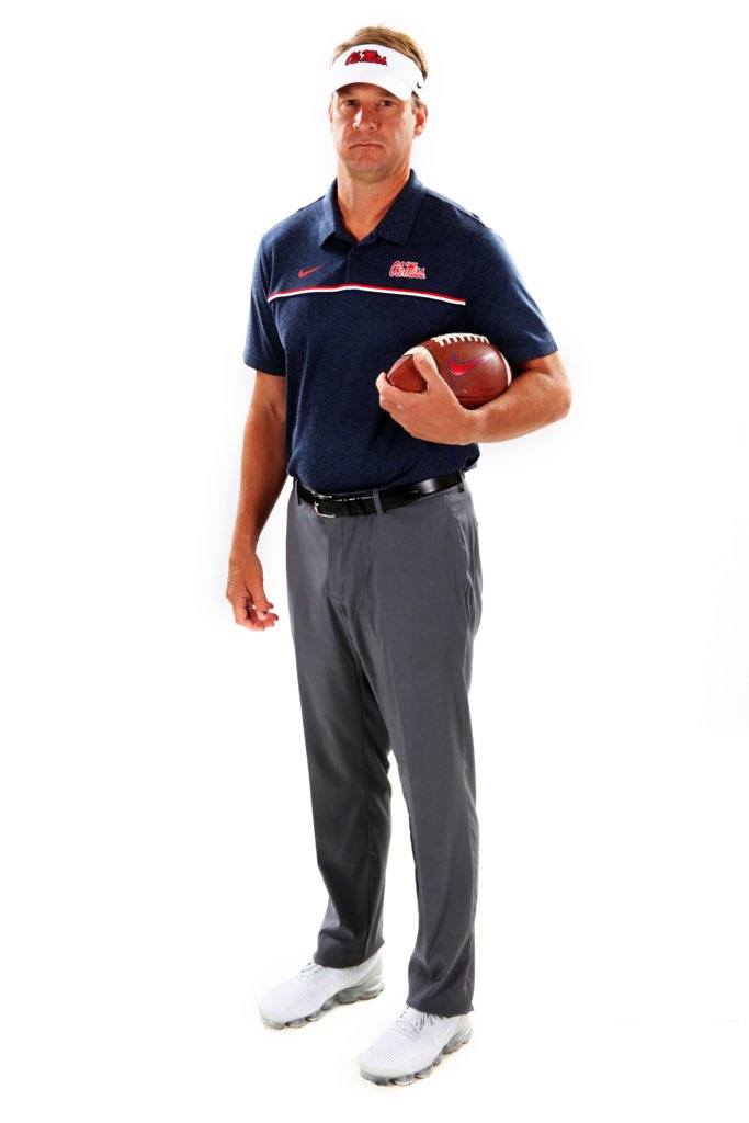 OleMissFB's tweet photo. 2021 Season 🔜 https://t.co/gKmGWdlgpj