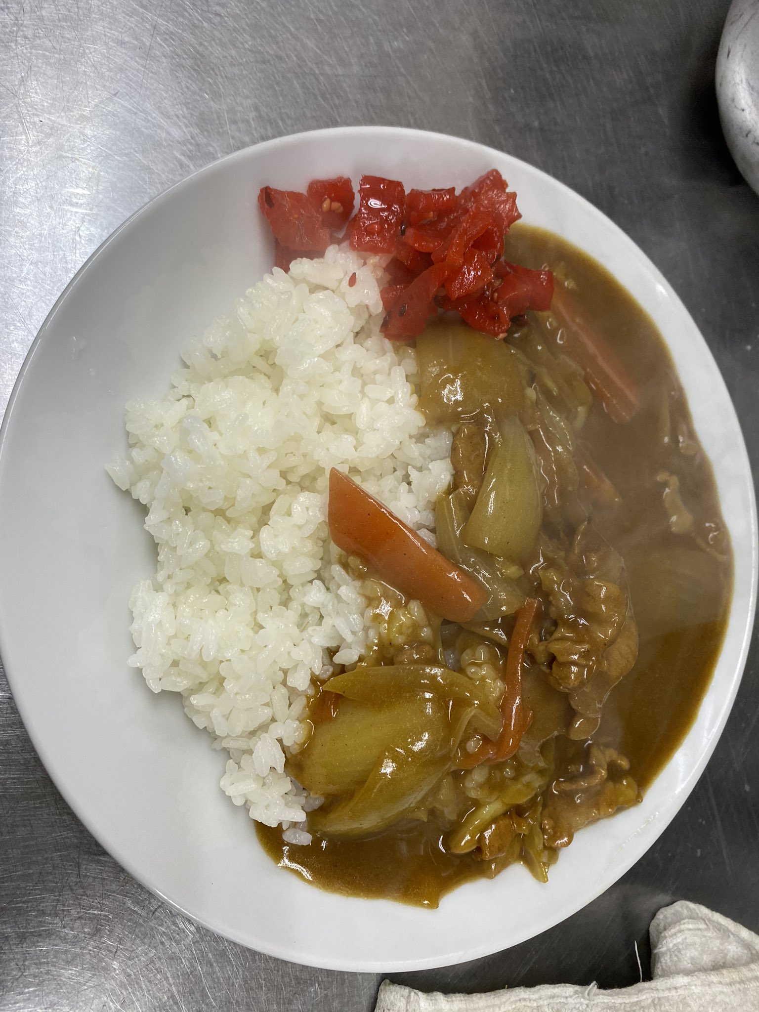 桃太郎 港南台 本日の気まぐれメニュー A 半カレーセット 半カレーと醤油ラーメン B カレーつけ麺 ライス付 1 000 ご来店お待ちしております 桃太郎 横浜 港南台 ラーメン 餃子 チャーハン チャーメン 定食 サンマーメン みそラーメン カレー