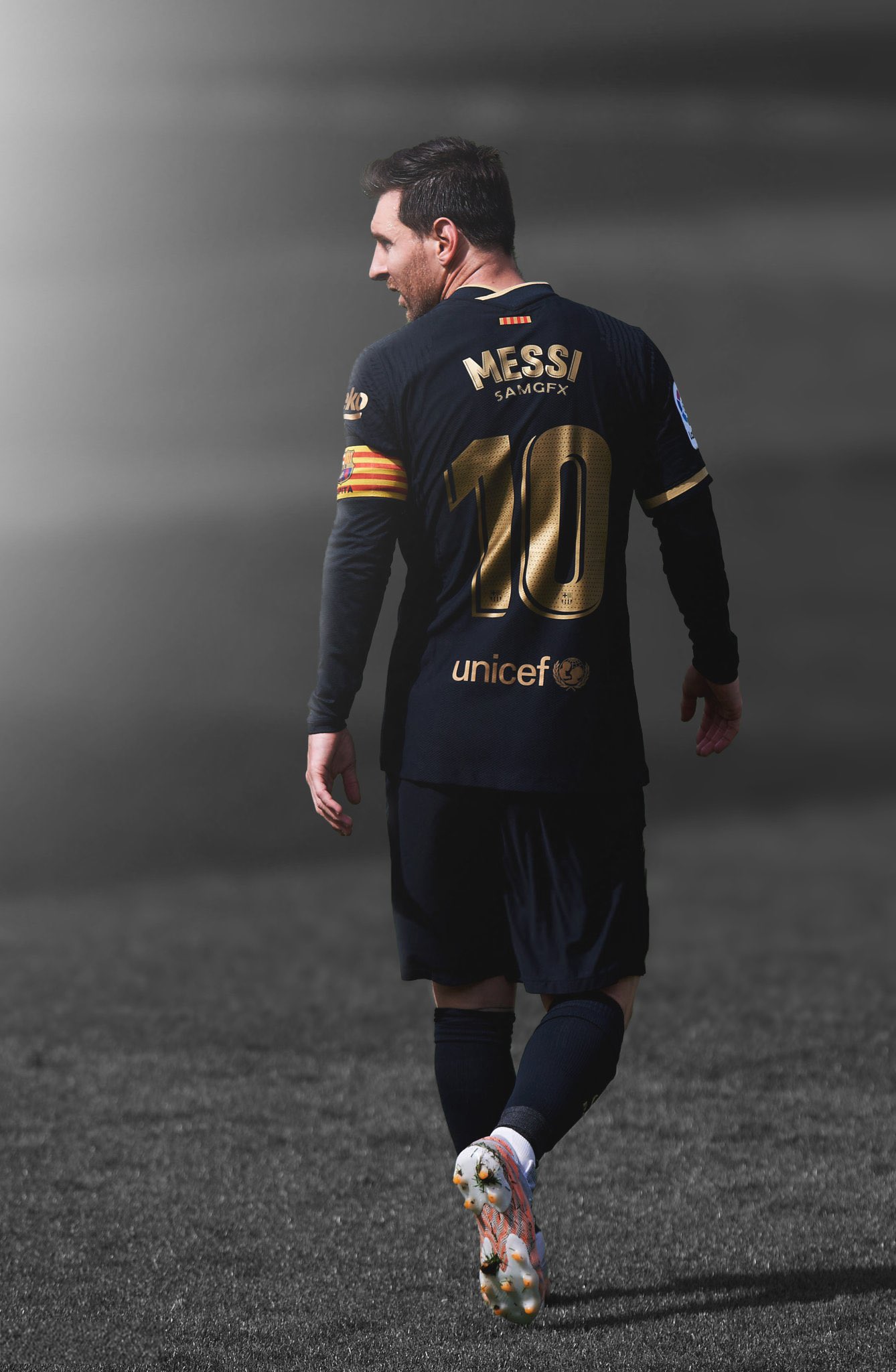 Happy 34th(  ) birthday to Lionel Messi! The greatest player to ever do it. 