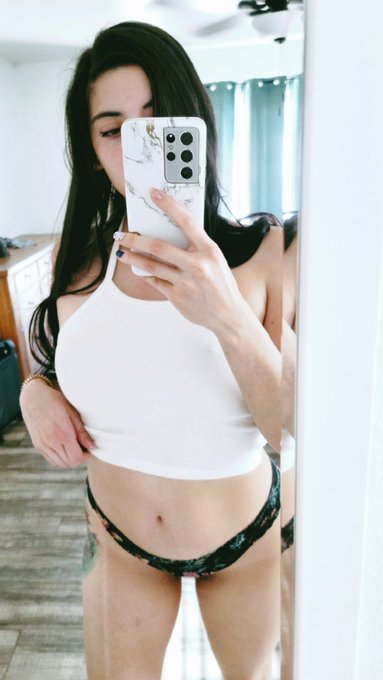 Watch nautii🌸✨💗's leaked NSFW photo on TwXstars