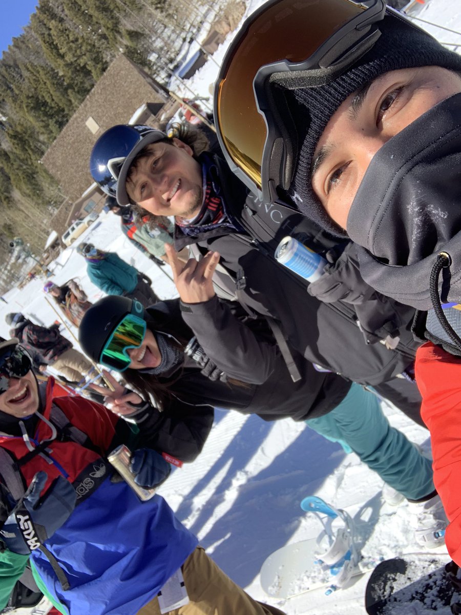 david_quintana4's tweet photo. Really missing the cold weather right about now 🏂 https://t.co/InThqY9EQE