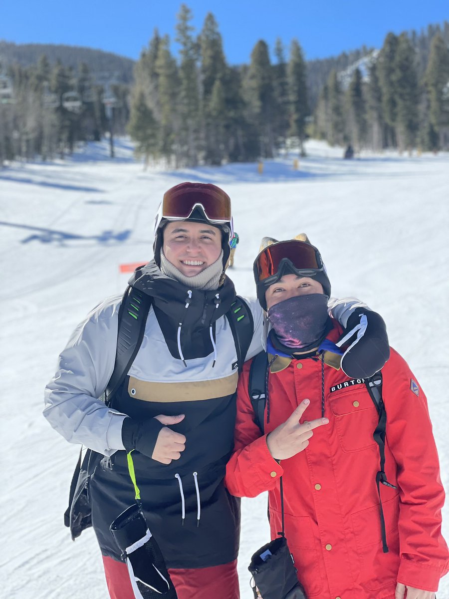 david_quintana4's tweet photo. Really missing the cold weather right about now 🏂 https://t.co/InThqY9EQE