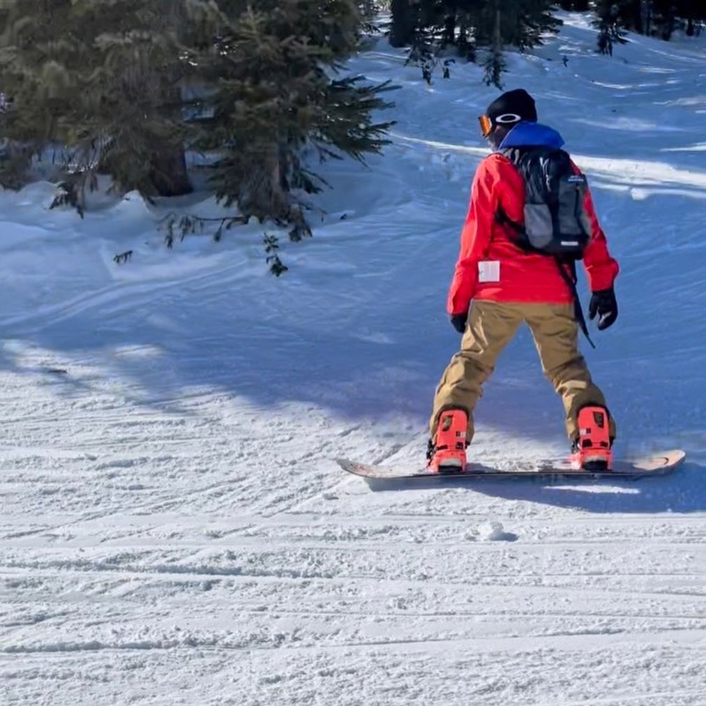 david_quintana4's tweet photo. Really missing the cold weather right about now 🏂 https://t.co/InThqY9EQE