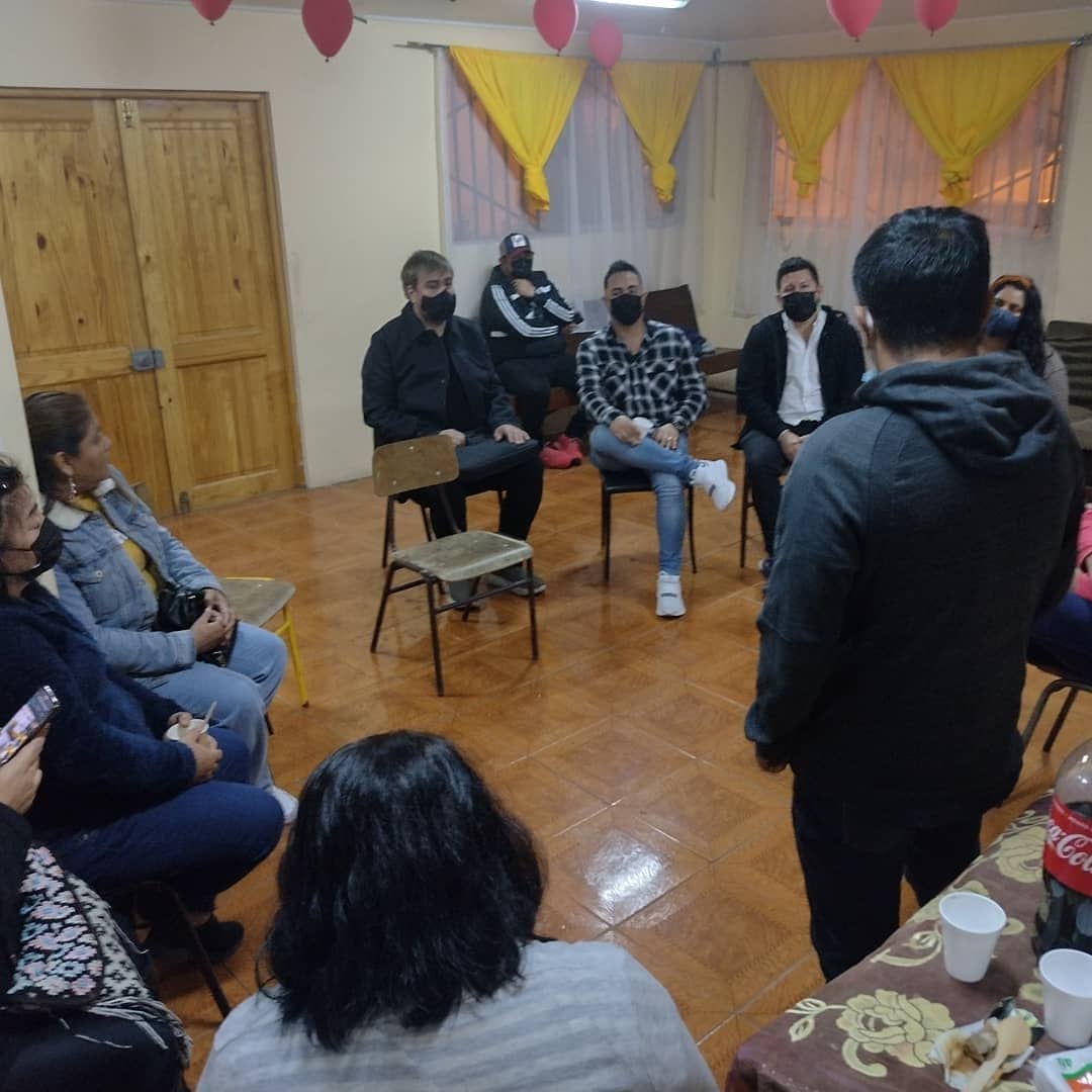 Hoy reunión con los concejales #NataliaSanchez <a href="/AlvialIbarbe/">Gabriel Alvial Ibarbe</a> #RobertoJorqueraConcejal <a href="/Karinasexta/">Karina Guzmán</a> <a href="/camilokong/">Camilo Kong Pineda</a> reunión donde se generaron compromisos y alianzas entre los concejales y las madres y familiares de los presxs políticxs de Antofagasta #libertadalxspresxsdelarevuelta