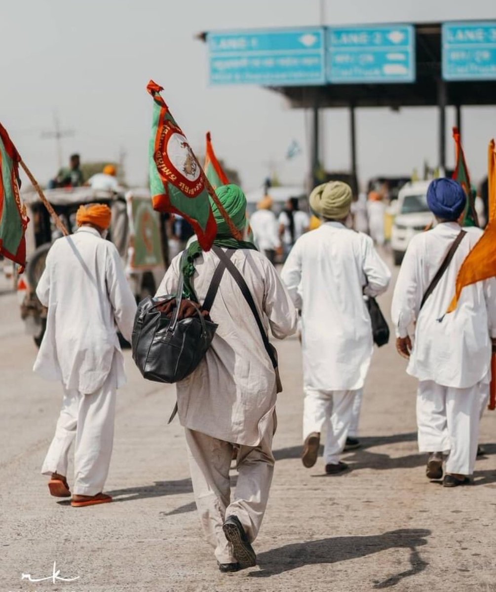 Himanshuraj9653's tweet image. @sumanpreetkaurr Farmers still on the streets for their rights, but the government is not listening to any appeal, but we will not return home without repealing the three laws

#ModiStopCrying_RepealLaws