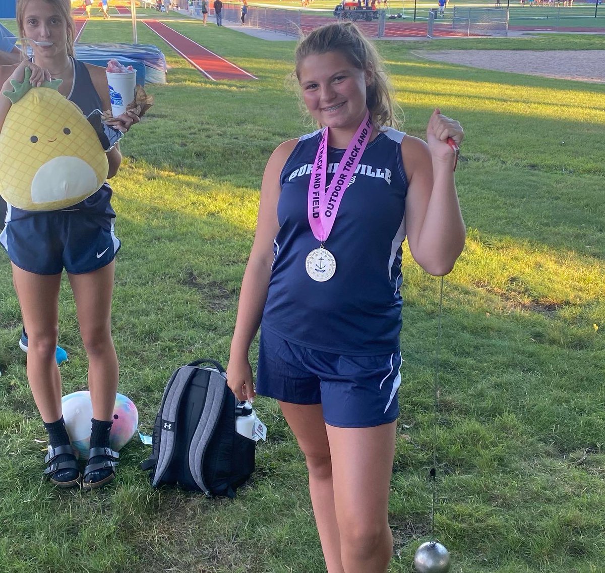 BHSbroncosxc's tweet image. The Lady Broncos had a strong showing today at JV states, &amp;amp; even brought home some hardware!Nora Reilly placed 5th in the long jump, Taryn Reed 6th in the hammer,Avery Clifford 5th in the 300m hurdles,&amp;amp; Victoria LaMontagne 6th in the 3000m. So proud of this small but mighty team!