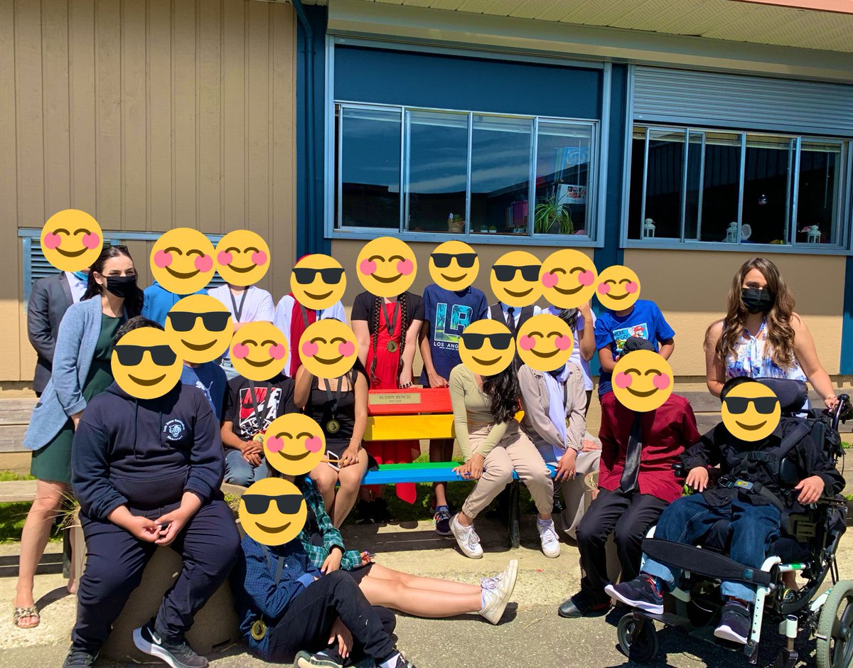 mscathyandre's tweet photo. Thank you to @classroomchamps, @surrey_schools and @shawinfo for supporting mine and @Ms_Nazem’s students during #CommunityWeek! They are so proud of the impact they had on their @CunninghamEcole community with the two Buddy Benches they put together! https://t.co/DC5uP7JV90