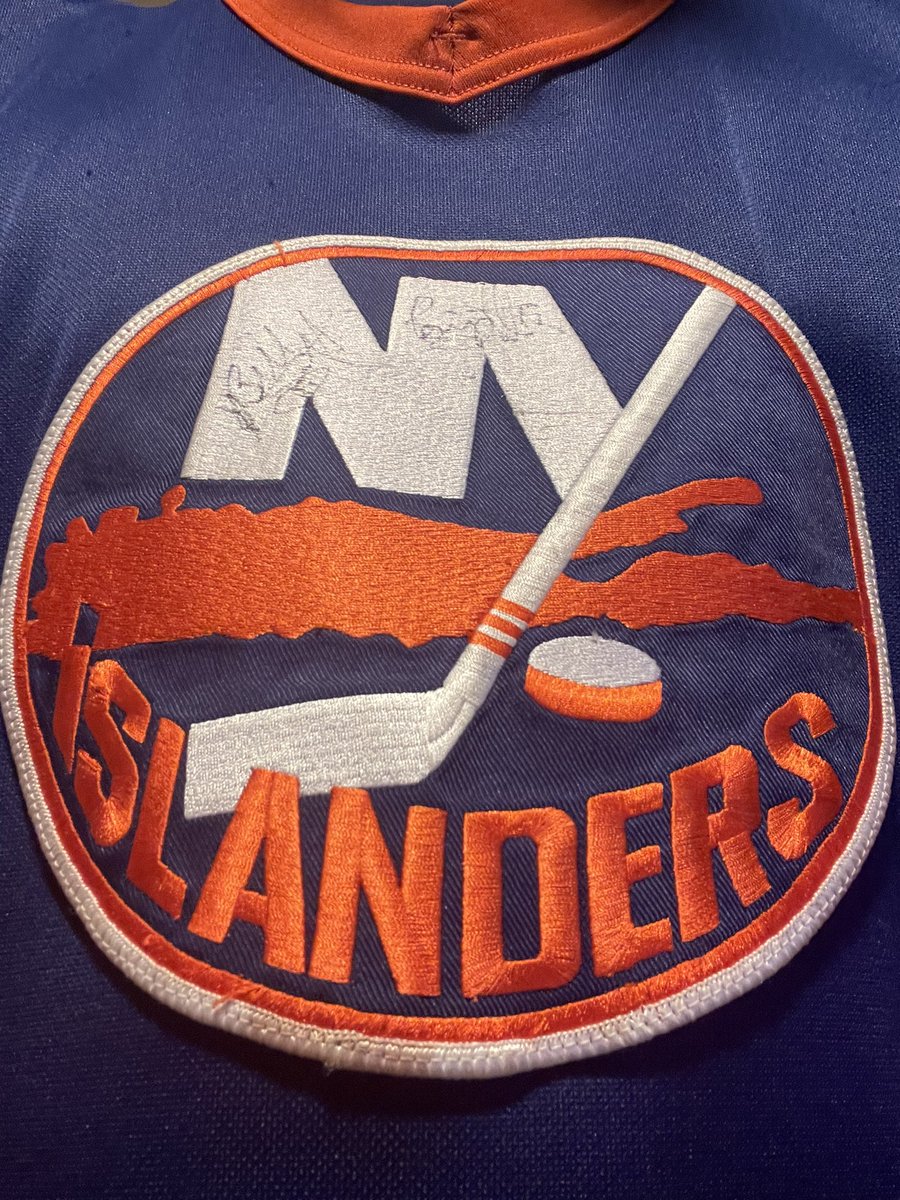 atc2448's tweet image. Little help from #BryanTrottier &amp;amp; #BillySmith on this one. #LGI