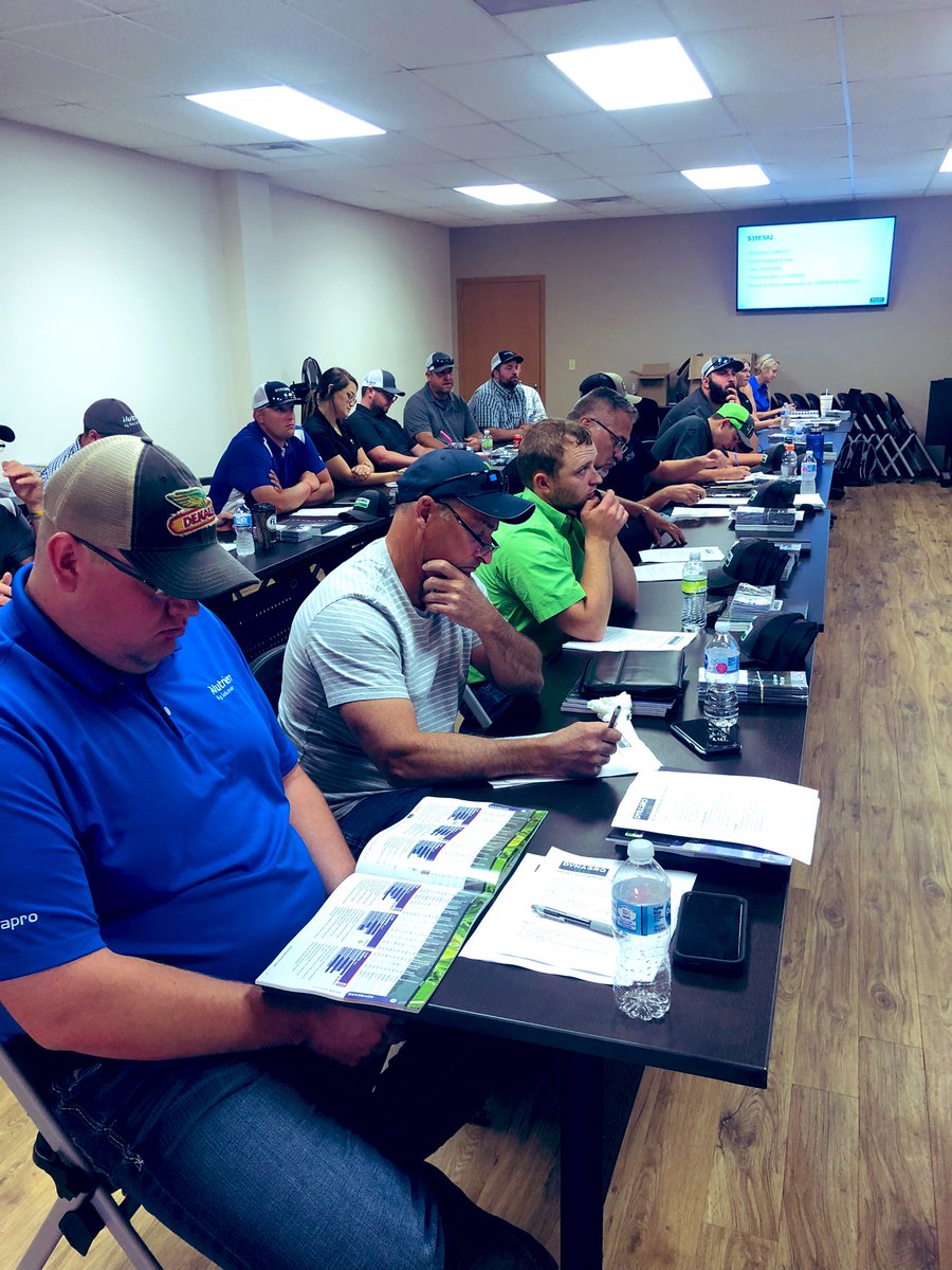 Spent the day taking about our  <a href="/DynaGroSeed/">Dyna-Gro Seed</a> lineup for 2022 with <a href="/stevendynagro/">Steven Eichenberger</a> across western IL and MO. We have the best Salesforce in the business. Lots of questions and attention, to provide the best recommendations on your farm. <a href="/pconrad1961/">Phillip Conrad</a> <a href="/ag_central/">Nutrien Ag Solutions- WC IL/MO Division</a> <a href="/NutrienAgRetail/">Nutrien Ag Solutions</a>