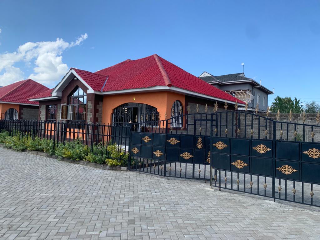 UniqueUrbanHom1's tweet photo. Selling these Bugalows along kangundo rd. For a site visit call
0720205749 /0782447351
Kitengela
#FeelTheRoar
#maina And kingangi https://t.co/caaGkmFszB