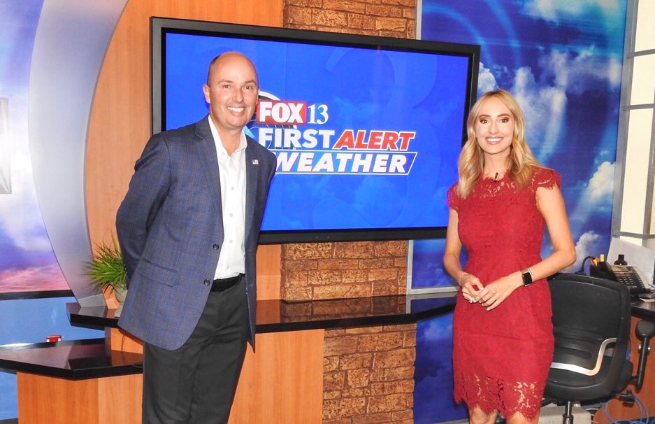 AllisonCroghan's tweet photo. Thank you to @govcox for coming on @fox13 tonight to sit down with me and talk about Utah’s drought. Utah is one of the Top 5 Fastest-Warming States and as we warm up… the land dries out quicker. The time for change is NOW. 🌎 #utwx #utdrought #Drought21 https://t.co/JOauzTm89c
