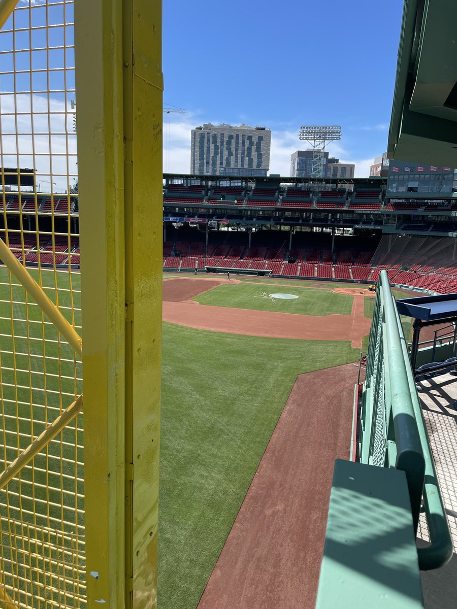 JosephJRafferty's tweet photo. The Fenway Park tour was incredible! https://t.co/0QAqmlb8pi
