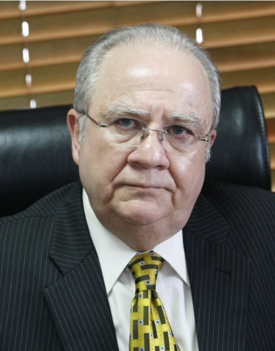 samreu2's tweet photo. El es Roberto Molina Barreto líder de la clica de la @CC_Guatemala COPIA, PEGA, RETUITEA. https://t.co/Pl8ZLNGDvH