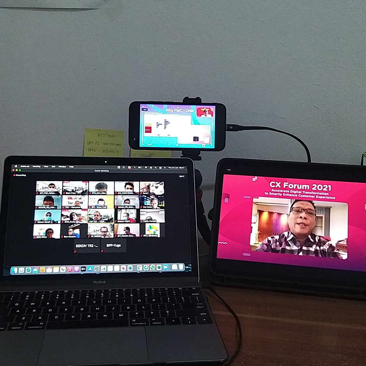 Alhamdulillah "dihajar" 3 virtual meeting tetap lancar and handal
.
.
. 
#Aktivitastanpabatas #DiRumahBersamaIndiHome
#kipassakti