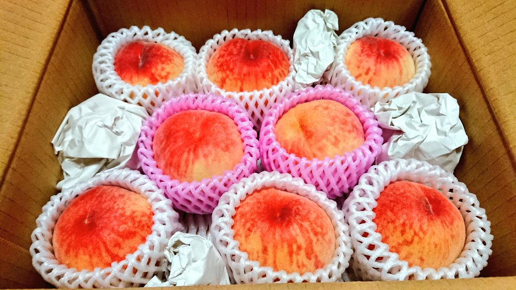 SpacemanVIPex's tweet image. 食べごろ果樹園さんの桃届いた！！！！！
箱を開けた瞬間の桃の香り最高！！！！！！
@tabegoro_farm
