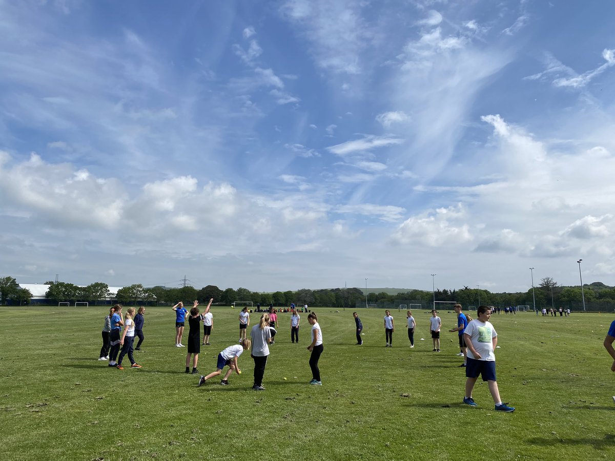 What an absolutely glorious sight!80 children out in the fresh air and beautiful sunshine taking part in the @DorsetGames #moveitweek cricket festival! It’s been a long time coming but so thankful we get to do this today! <a href="/SGO_Bournemouth/">Sarah Dunsford</a> <a href="/DMoodySport/">Dan Moody</a> @SGO_Poole <a href="/NorthDorset_SGO/">North Dorset SGO</a>