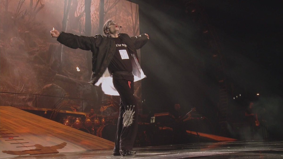 Michael Jackson rehearsing Earth Song, June 24th 2009.

#MichaelJackson #KingOfPop #OnThisDay #WemissyouMichael