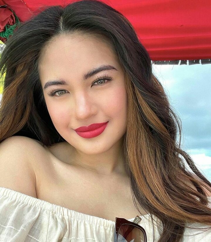 LaraLoreno4's tweet photo. So pretty ate Julie ♥️ @MyJaps https://t.co/REYNVfCzFA
