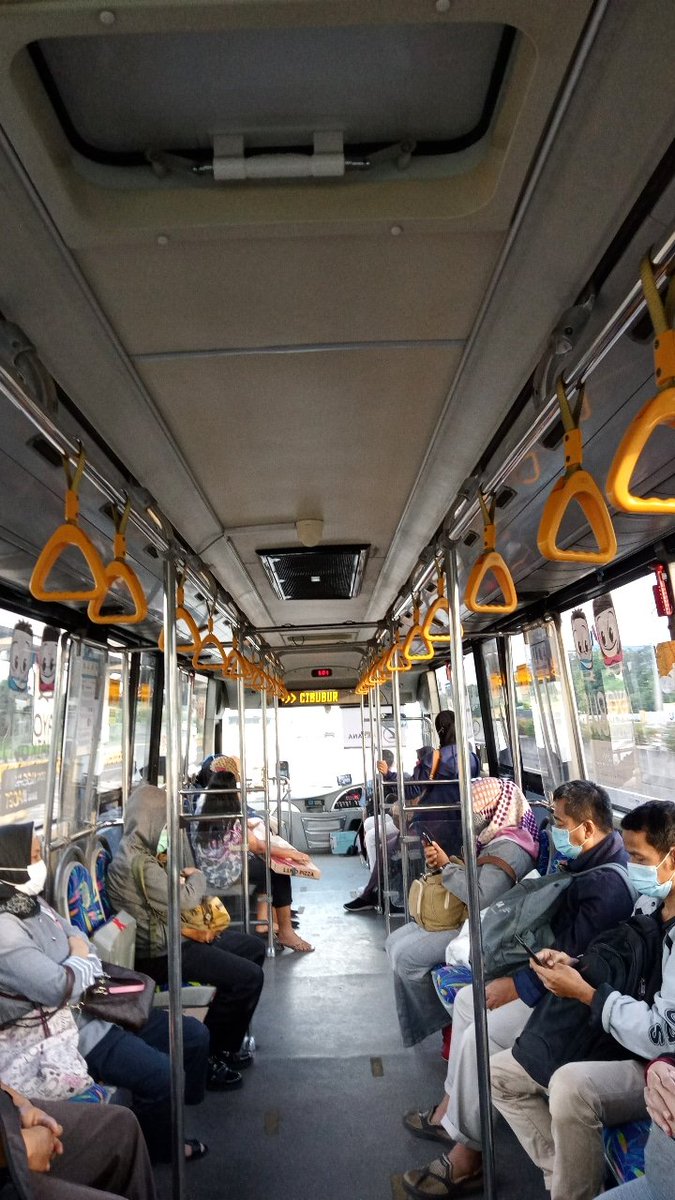 ericarmdn's tweet photo. nikmat nya minggu ini, pulang selalu liat matahari, ngerasain adzan magrib dirumah, masih bisa drakoran tiap mau tidur, alhamdulillah yuhuuuu https://t.co/GtctvpFLAf