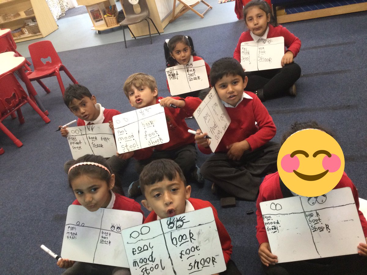 RecBps's tweet photo. Getting ready or year one! Check out the amazing phonics in Red group this morning @RecBps @BirchfieldsPS https://t.co/vLssBI8OOS