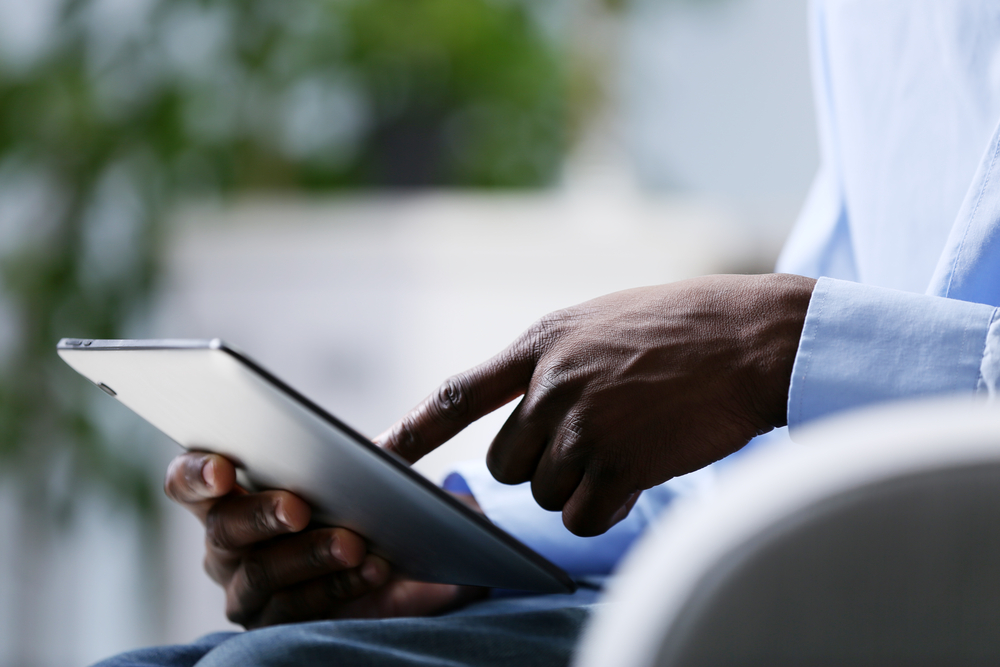 📢 A new report has revealed the effects of COVID-19 on clinical dementia research:

◽ Deprioritisation
◽ Need for new tech to reach older people
◽ Reduced diversity
◽ Role of remote testing?

Read more and download the full report (led by <a href="/NFBrenman/">Natassia Brenman</a>): ow.ly/sDqn50FhqrT