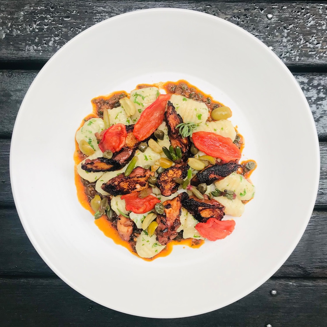 🐙🐙🐙
Potato gnocchi, octopus, n'duja, green olive, tomato 
(or as fondly known in the kitchen as Gnoctopus) 🤣
.
.
.
.
#bottega #pasta #italian #restaurants #melbourne #melbCBD #melbournelife #melbmoment #foodlovers  #eatingout   #melbournefood #foodlovers #gnocchi #pastalovers