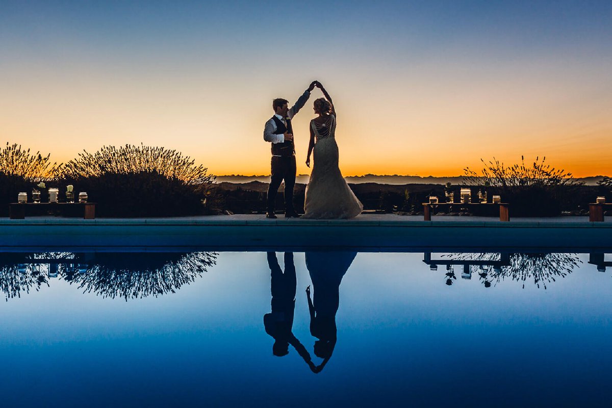 Joyph_Torino's tweet photo. Dancing in the sunset... @lavillahotel https://t.co/QiZfSHAMwY