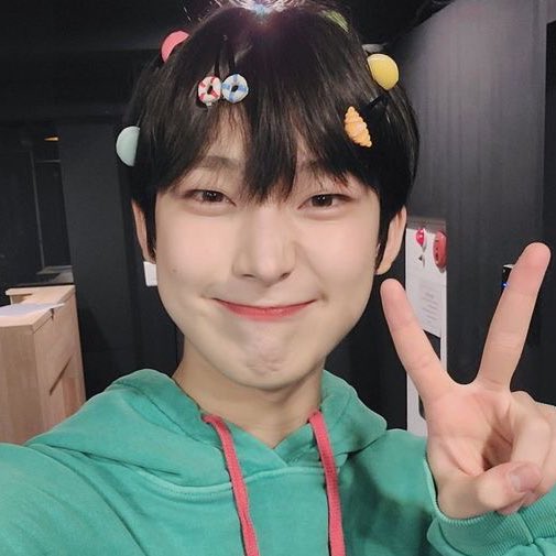 whiplashnoona's tweet photo. HAPPY SUNOO DAY!! Literally the smallest ,cutest, most lovable bean ever who deserves to chuckle each second of his life.
#SunooOurMiracleOfJune
#HAPPY_SUNOO_DAY
#SUNOO
#LetterForSunoo
#SUNOOBIRTHDAYBASH https://t.co/bdtJwRJ0Aq