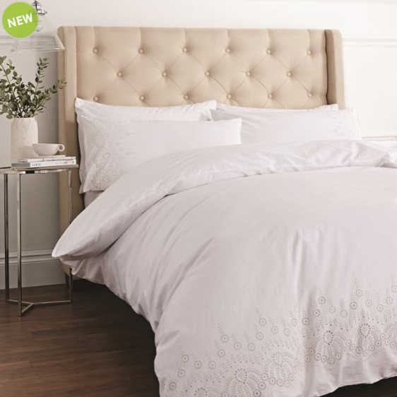 TheBedExpert's tweet photo. NEW IN. Stunning embroidery-anglaise 200 thread count cotton bedlinen from Bianca. Perfect for a sense of wellbeing and a relaxed, cool and restful sleep. https://t.co/N9JCGr51xv https://t.co/Ec9LzQ0ftG