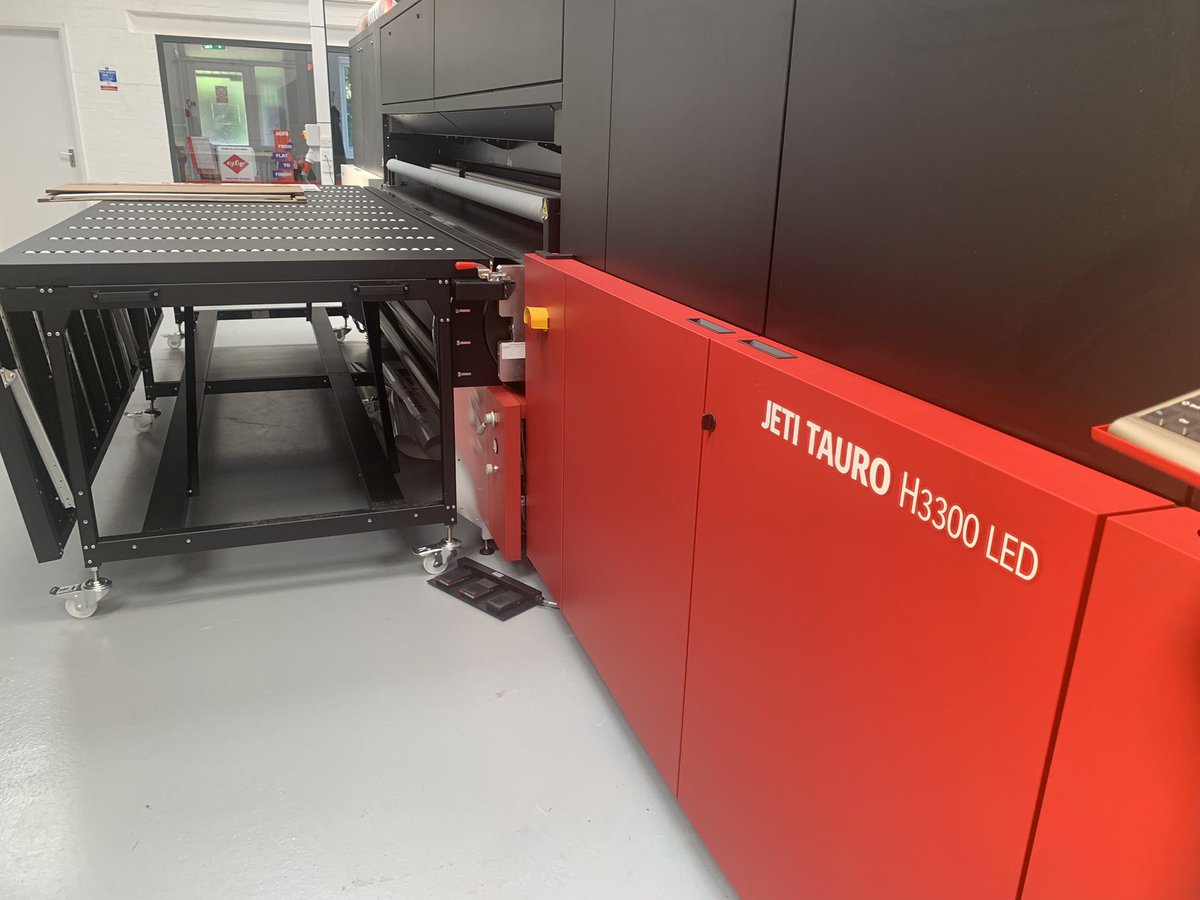 Delivered, installed, calibrated, profiled.
Our new Jeti Tauro H3300 LED #wideformat #largeformat #printing #press is demo-ready. Want to know more? agfa.co.uk/bbq
