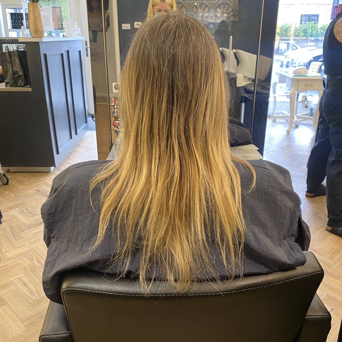 BrandonMayHair's tweet photo. #brandonmayhair #tigicopyright #blonde  #olaplex  #beforeandafterhair #haircolour #cut #hairstyle #didsburyhair #summerhair #behindthechair #### https://t.co/UYqrOp6Iwl
