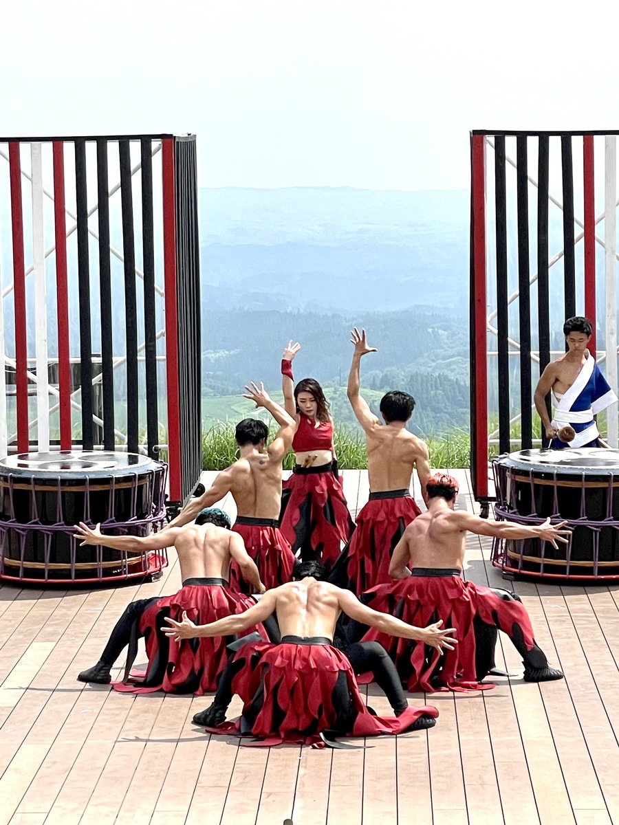 【¥2,200のお得】DRUM TAO時空旅行記DVD＆ブランケット 2点セット RHYTHM of TRIBE 時空旅行記[DVD] - DRUM TAO - UNIVERSAL MUSIC
