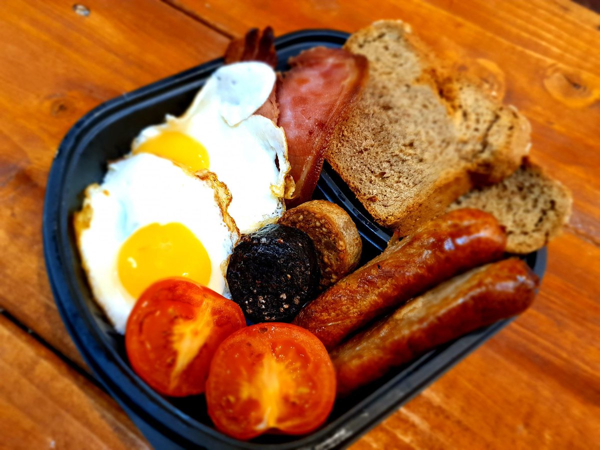 Why not grab a great breakfast to go from us in #BakedCitywest today🍴 

#fullirish #thursday #breakfast