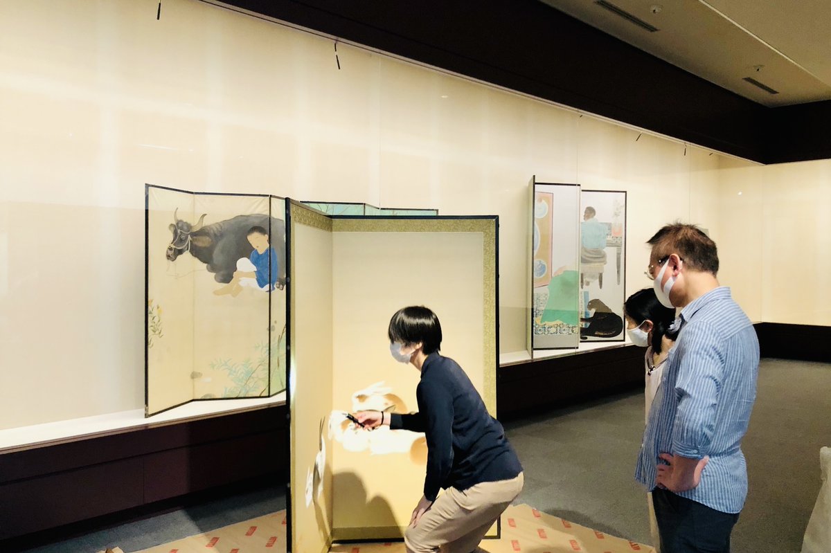 愛知県美術館 明後日6 26開幕の 移動美術館21 愛知県美術館 愛知県陶磁美術館のコレクションから 会場の田原市博物館では展示作業の真っ最中です T Co Gknzcdwfwo