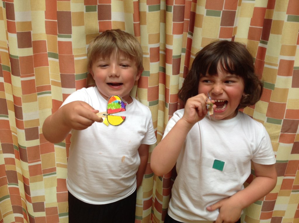 Wednesday night = craft night at after-school club! Here are 2 of our Peg Pals ✂️🖍