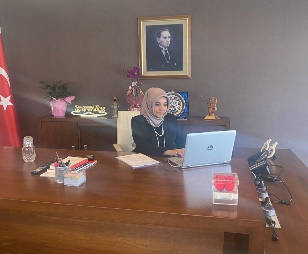 ERCAN SEVEN🇹🇷🌍 (@drercanseven) on Twitter photo Aile ve Sosyal Hizmetler Bakan Başdanışmanı olarak görevlendirilen, Genel merkez Siyasi ve Hukuk İşler Başkan yardımcısı Sn. <a href="/zeyalkis/">Zeynep Alkış</a>' ı tebrik eder,  yeni görevinde muvaffakiyetler dilerim. Aile ve Sosyal Hizmetler Bakan Başdanışmanı olarak görevlendirilen, Genel merkez Siyasi ve Hukuk İşler Başkan yardımcısı Sn. <a href="/zeyalkis/">Zeynep Alkış</a>' ı tebrik eder,  yeni görevinde muvaffakiyetler dilerim.