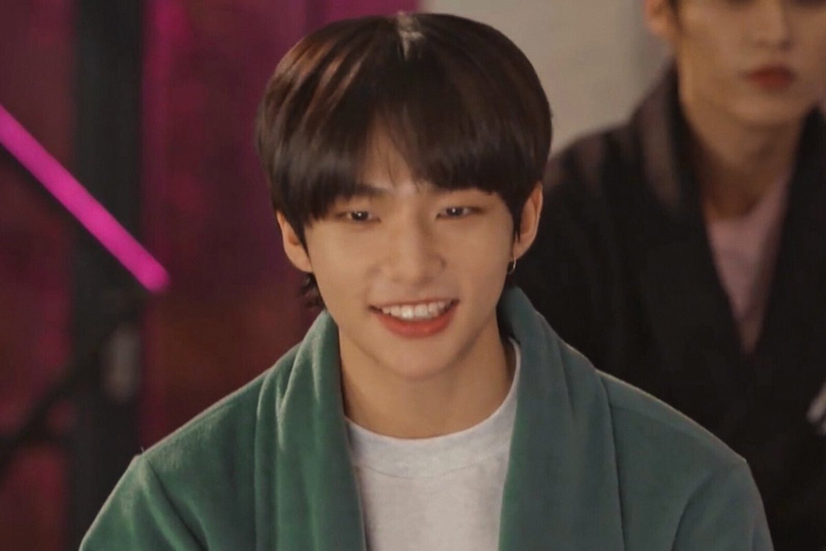 HWHJPICS's tweet image. the most adorable human being alive