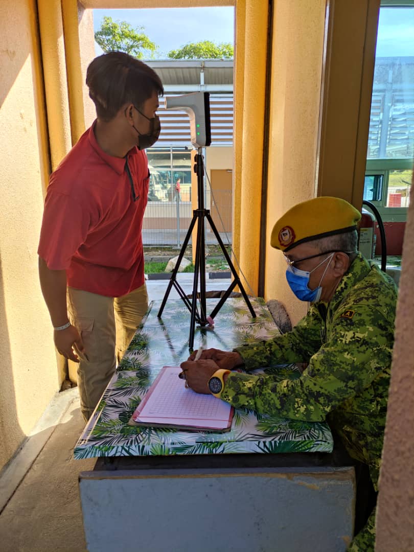 RELAkulai's tweet photo. 24 Jun 2021 (Khamis)

PENUGASAN SARINGAN KESIHATAN

- CIQ KSAB, Tg Kupang, Gelang Patah  

#SetiaBerbakti
#DariRakyatBersamaRakyatUntukRakyat

@yahyakgc @msrz81 @KDNPUTRAJAYA @Hasni_Johor @mynadma @MKNJPM @relamalaysia @JPAMJohor  @japenjohor 

UMR KULAI | PT (U) BAIZURA

1/2 https://t.co/6Vb5Qf2tuo