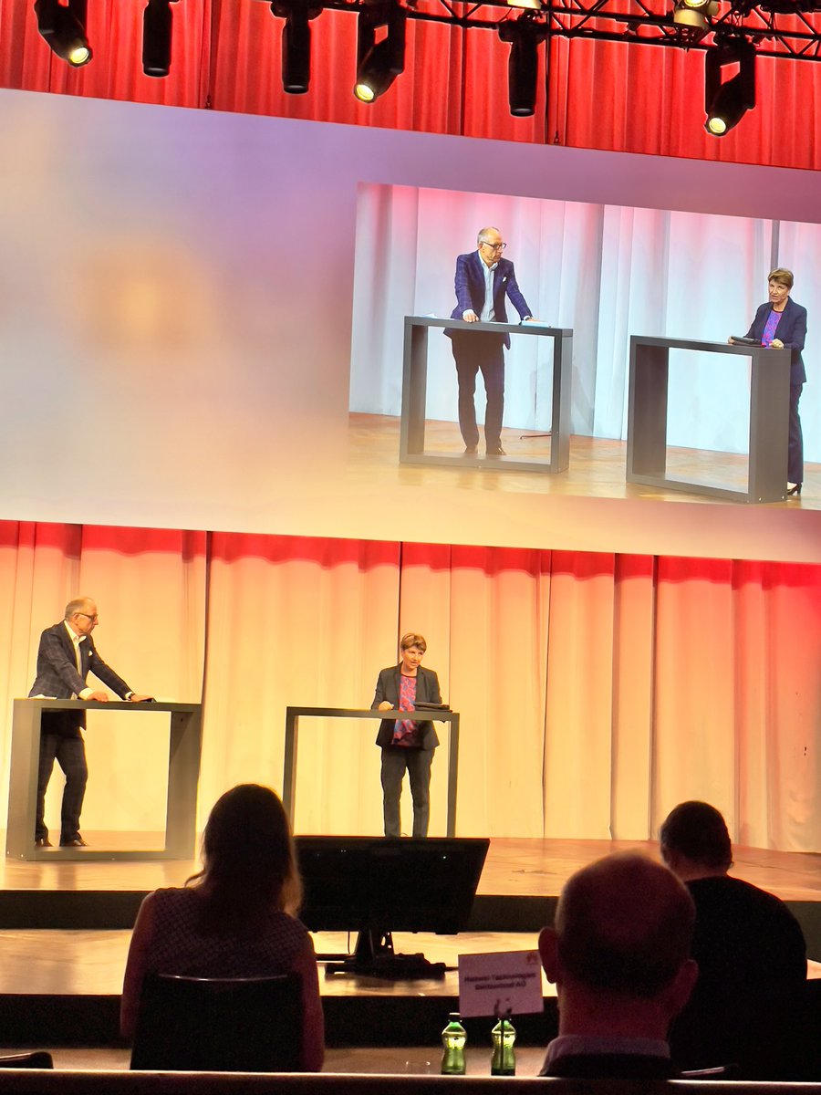 Premier gros événement en présentiel depuis des mois. Quel bien ça fait!
<a href="/asut_ch/">asut</a> #swisstelecommunicationsummit #telecommunications #digitalization