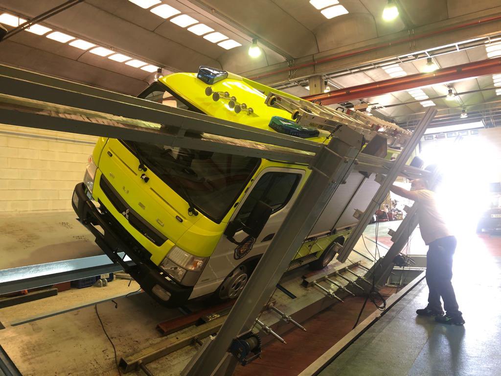 SurtruckSL's tweet image. La fabricación de vehículos BUL para el @BomberosCbpc  avanza a buen ritmo. El prototipo de Surtruck supera las pruebas de certificación en Madrid.
surtruck.com/la-fabricacion…