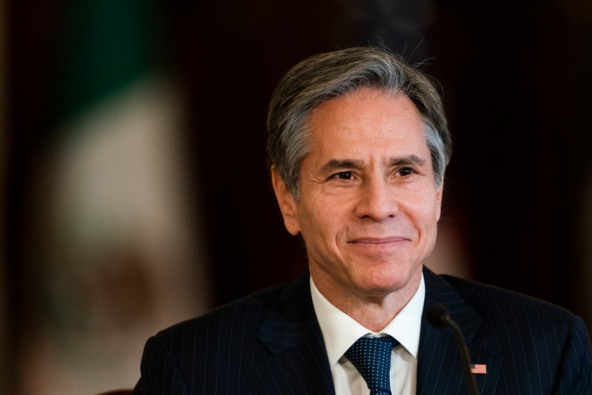 Lors de sa visite officielle en France, <a href="/SecBlinken/">Secretary Antony Blinken</a> rencontrera le Président <a href="/EmmanuelMacron/">Emmanuel Macron</a> et le Ministre des Affaires étrangères <a href="/JY_LeDrian/">Jean-Yves Le Drian</a> pour approfondir les solides relations 🇺🇸-🇫🇷. #OldestAlly 
state.gov/translations/f…