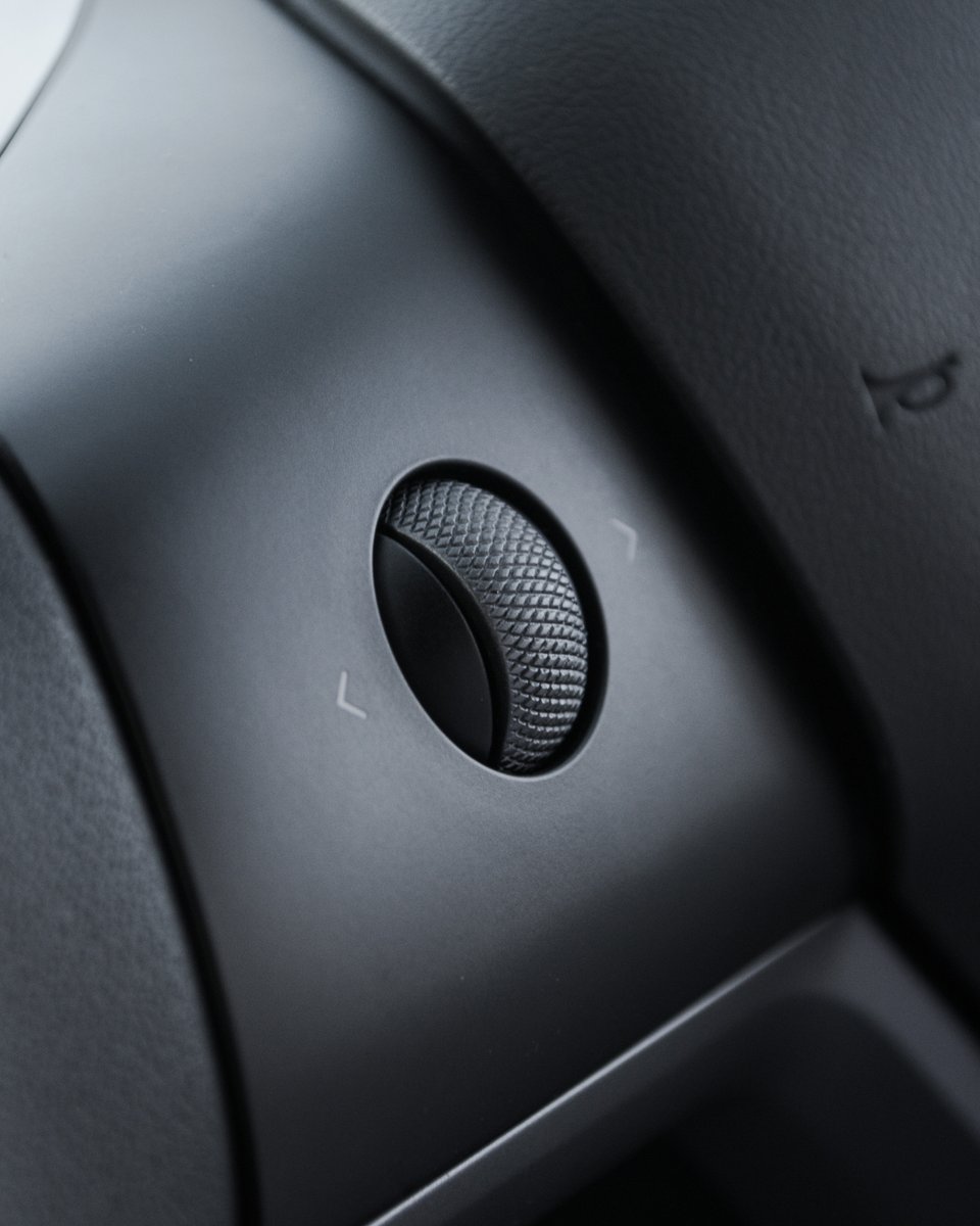TheMstrBrothers's tweet image. The scroll wheel is now metal instead of rubber on the Tesla Model 3 refresh, and that's the tea.

__________
#themstrbrothers #teslamodel3 #teslamodel3refresh #teslamodel3longrange #teslacar #teslacars #teslalife #teslaowner #teslamotors #TeslaModel3